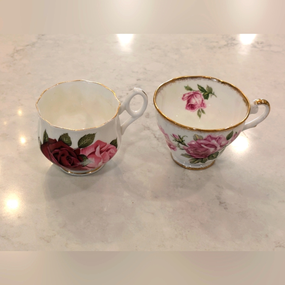 Set of 2 Tea Cups